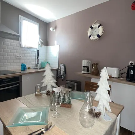 Au Bord De L'eau Apartment Fleury (Aude)